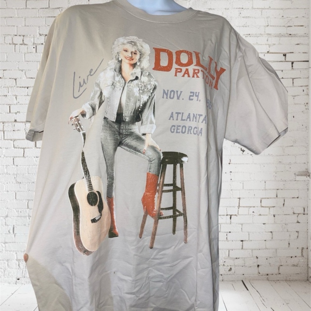 Dollcake Cream Cotton T-Shirt